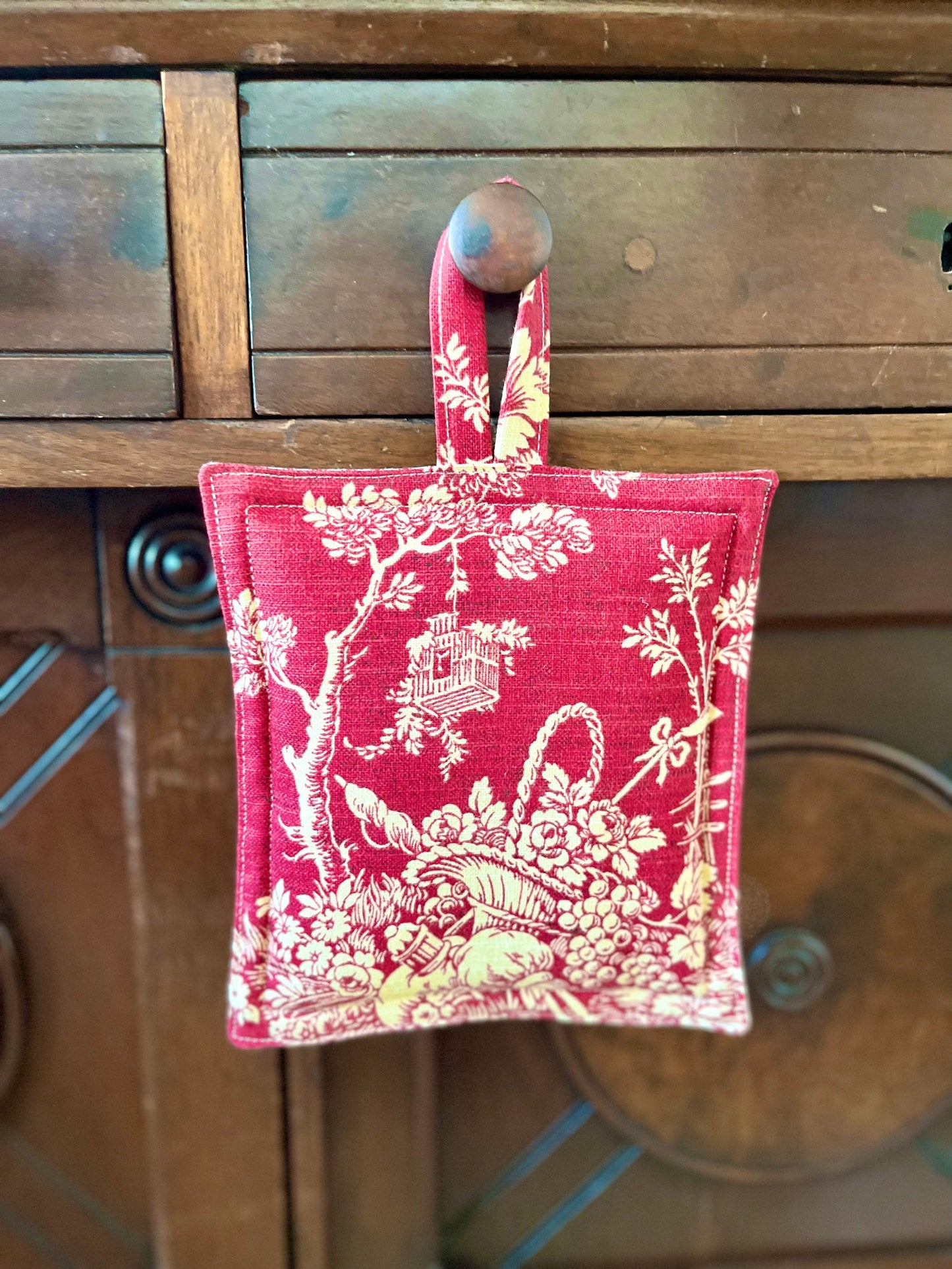 Waverly Country House Red Floral Toile Potholder