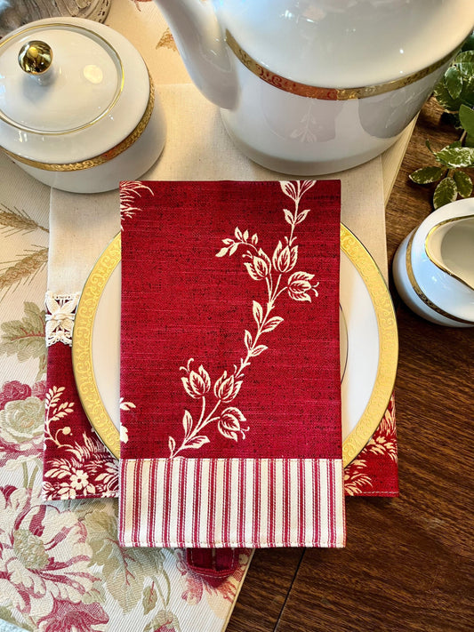 Waverly Country House Red Toile Fingertip Towel